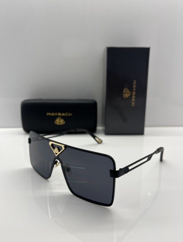 Maybach logo grand black gold_116